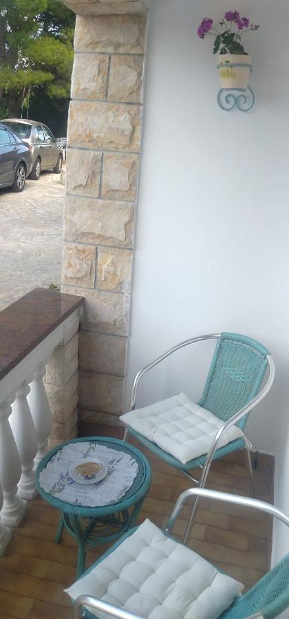 Apartment Tuja Jadrtovac 外观 照片