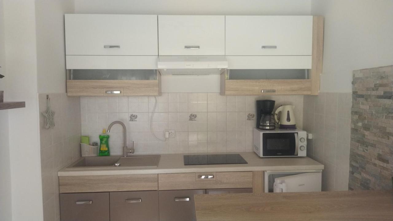 Apartment Tuja Jadrtovac 外观 照片