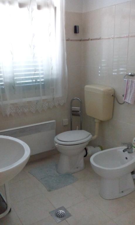 Apartment Tuja Jadrtovac 客房 照片